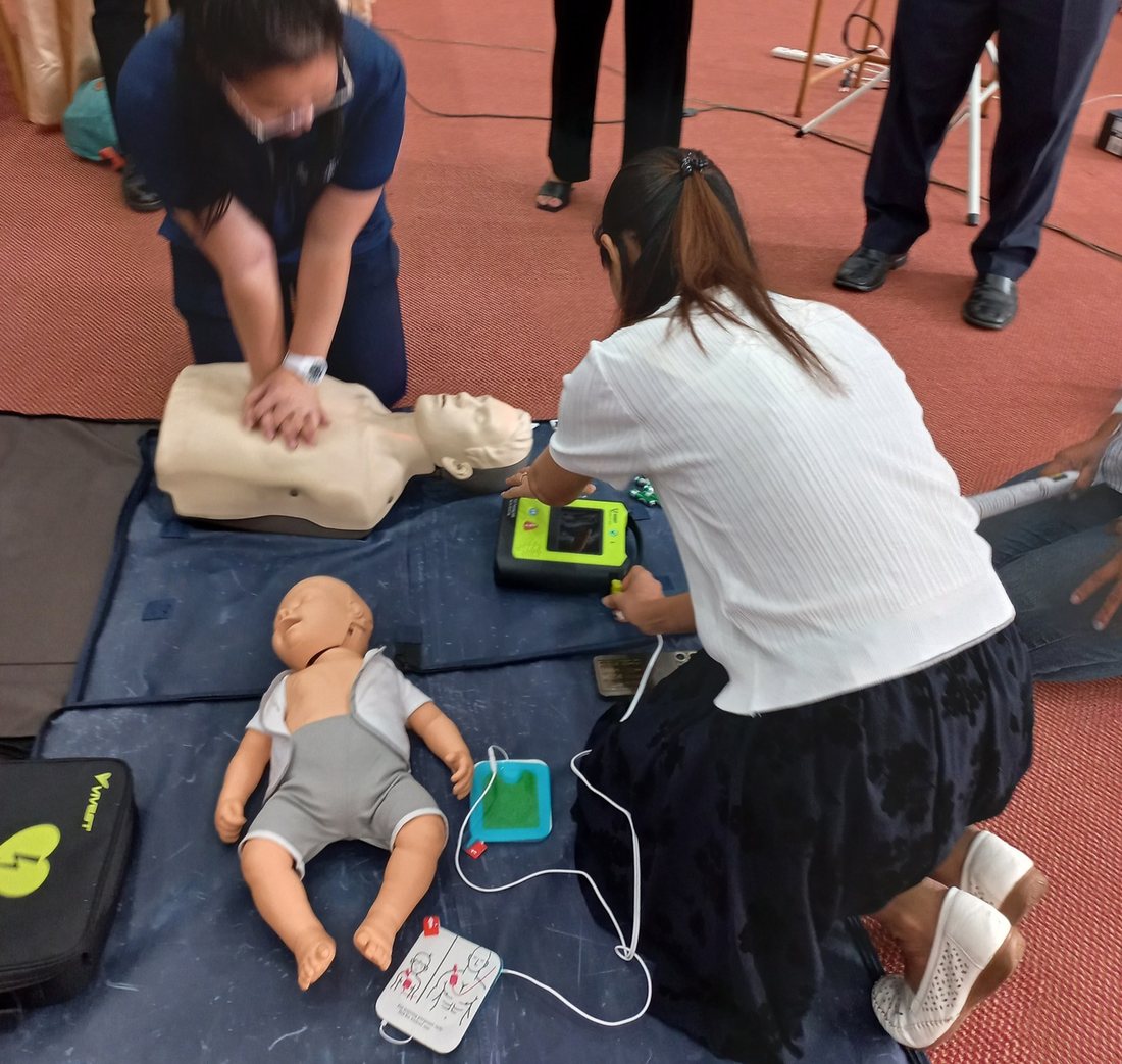 Vivest Powerbeat X3 AED Donation & Khmer-Language First Aid Training to CDC Cambodia